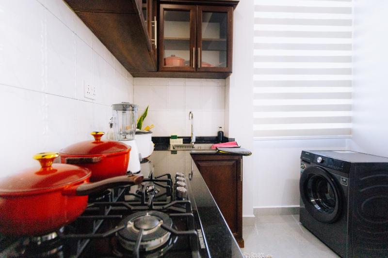 Cosy by APEN - Lux 2 bedroom apartment with fast wifi and city views - image 10