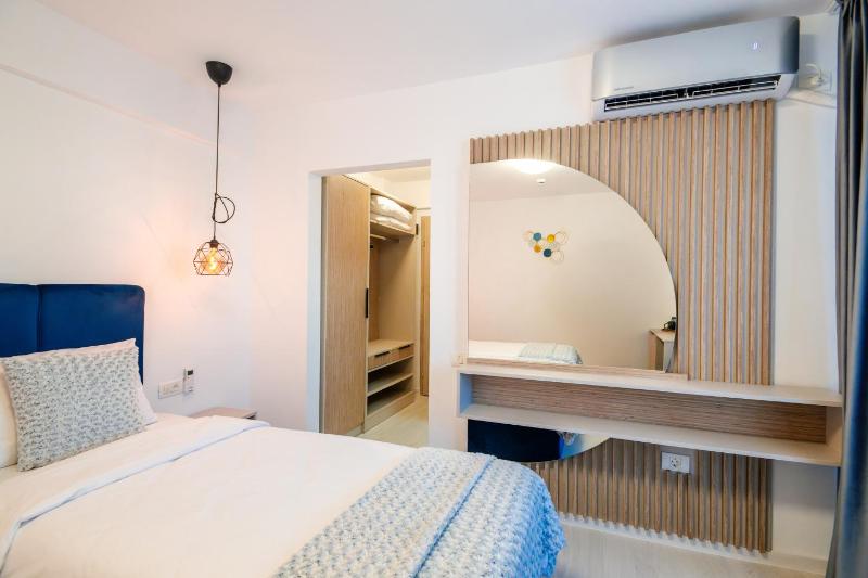 Standard Double Room image 3