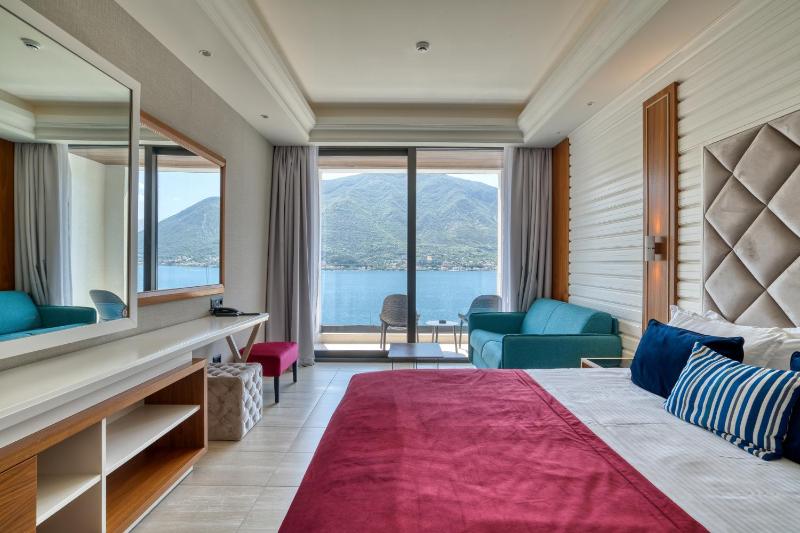 Superior Queen Room image 3