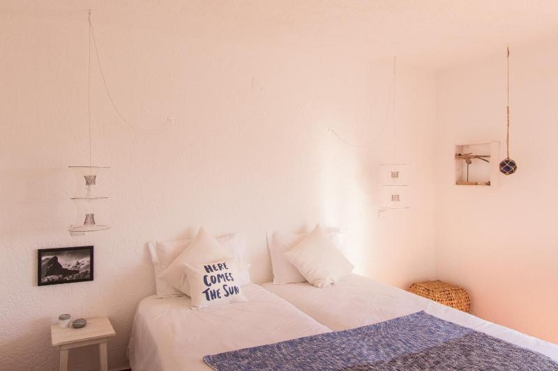 Twin Room with Balcony image 1