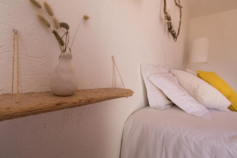 Deluxe Double Room with Balcony image 1
