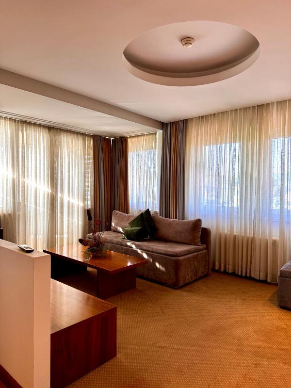 Suite image 4