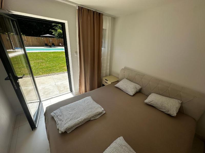 Holiday home with private pool ''Lux Banja Luka'' - image 10