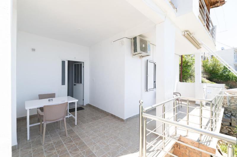 Standard Apartment with Sea view image 1