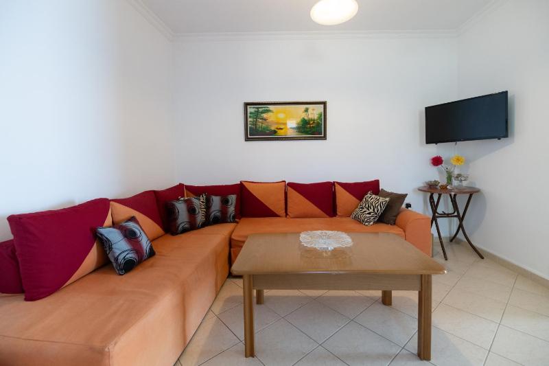 Deluxe Apartment with Sea View image 4