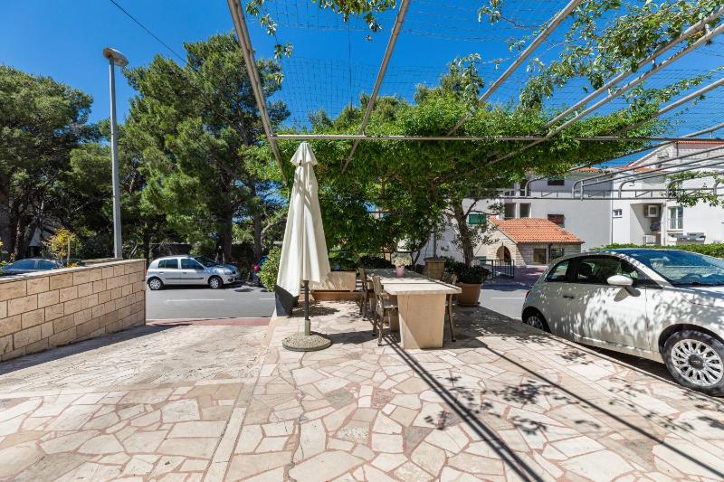 Apartments with parking space Makarska - 24562 - image 10