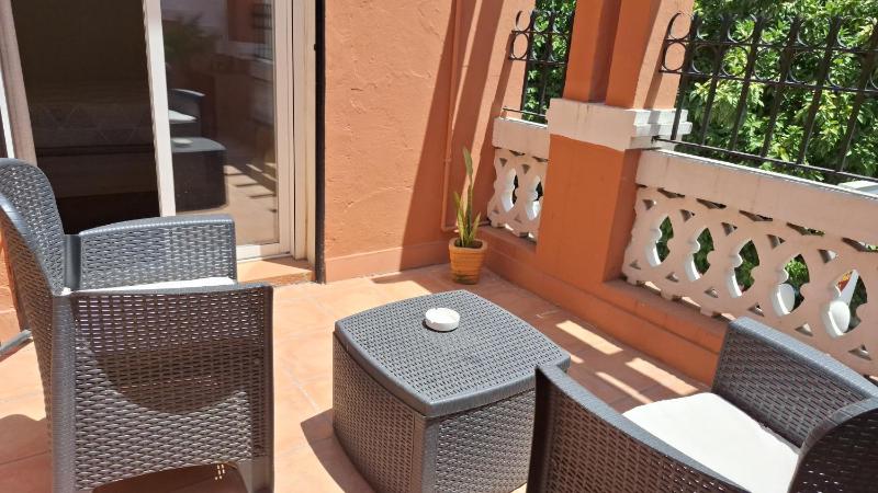 Double Room with Terrace image 4