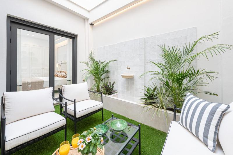 AJR Suite Loft in Malaga by Solaga Holiday Homes - image 13