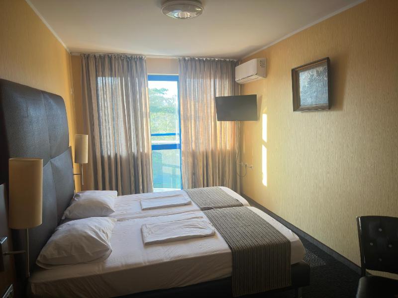 Double or Twin Room image 1