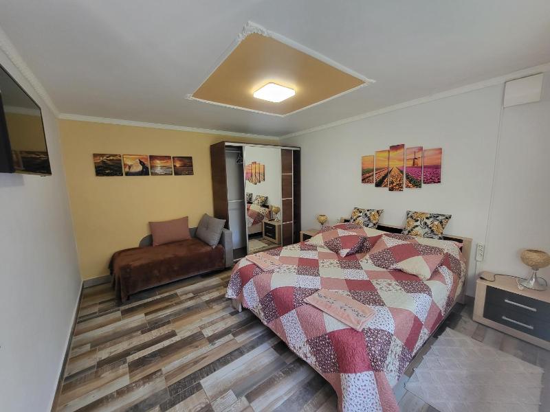 Superior Apartment image 3