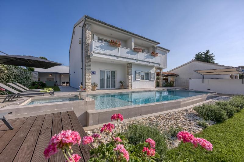 A touch of luxury and comfort - Villa Irena - image 41
