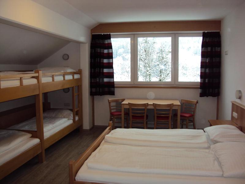 Quadruple Room image 2