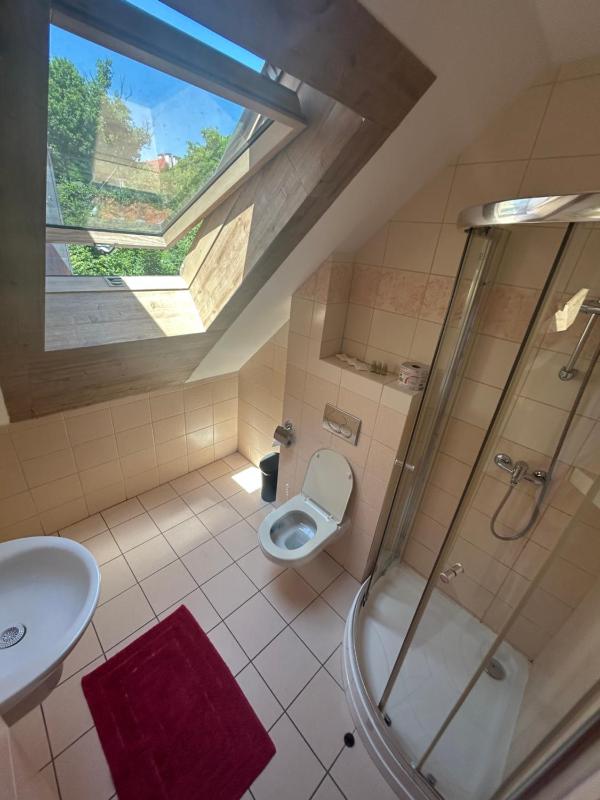 Triple Room image 2