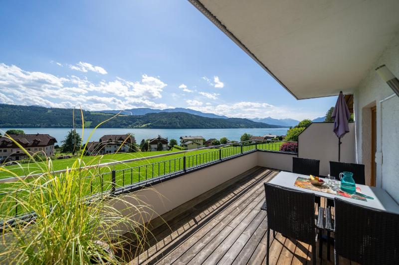 Apartment with Terrace image 3