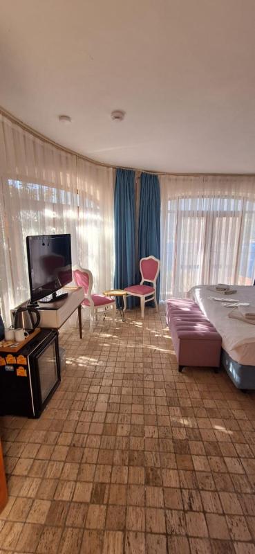 Double Room with Sea and Garden View image 3