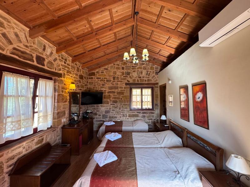 Triple Room image 4