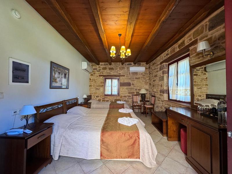 Triple Room image 2