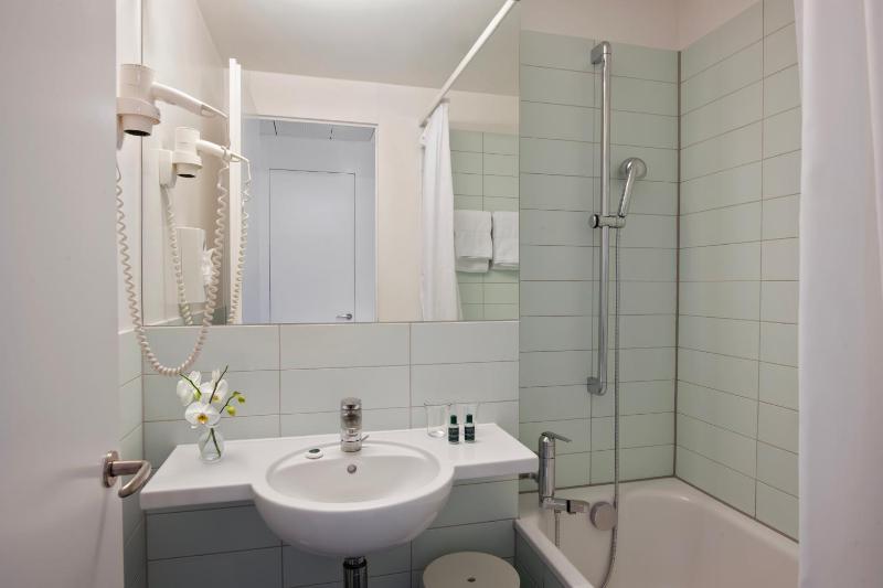 Triple Room image 2