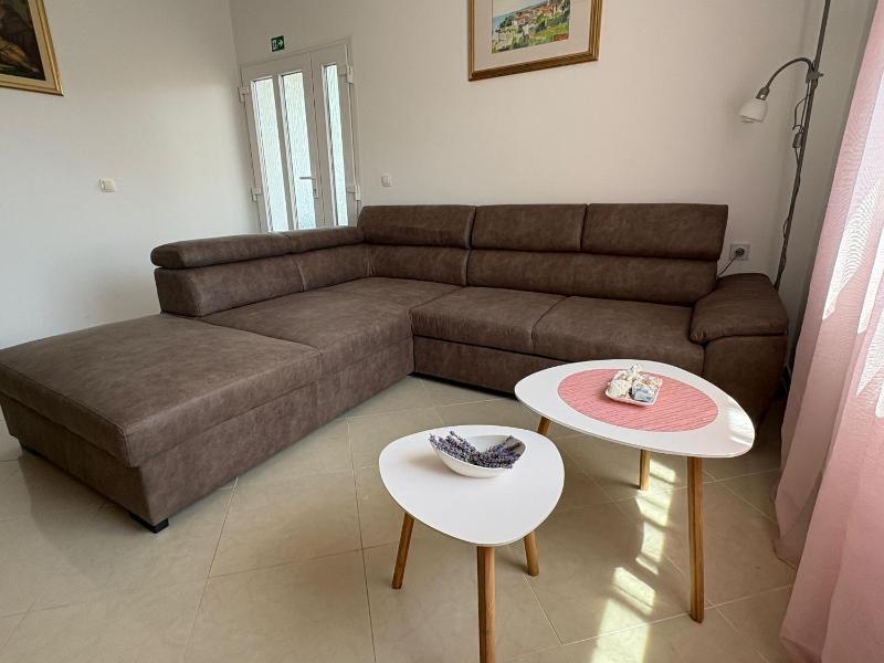 Apartment with Sea View image 3