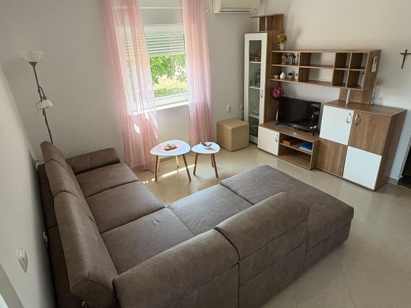 Apartment with Sea View image 2