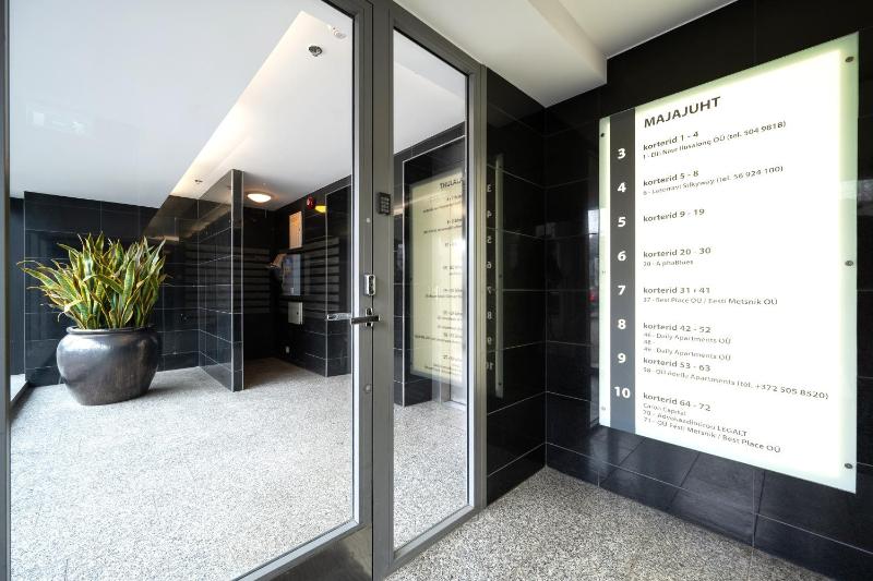 Deluxe Apartment with Balcony image 4