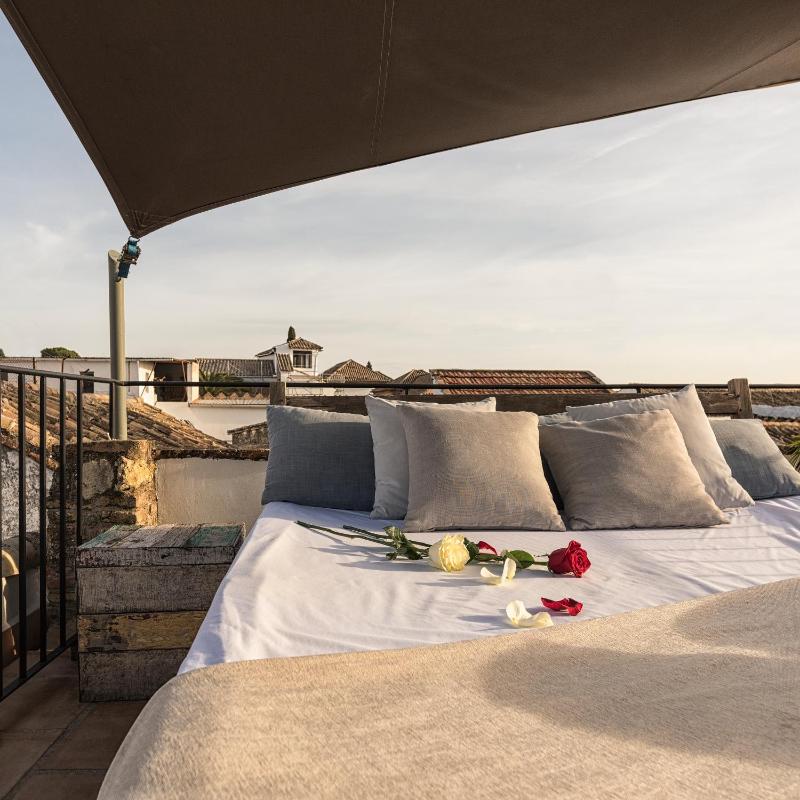 Deluxe Double Room with Terrace image 4