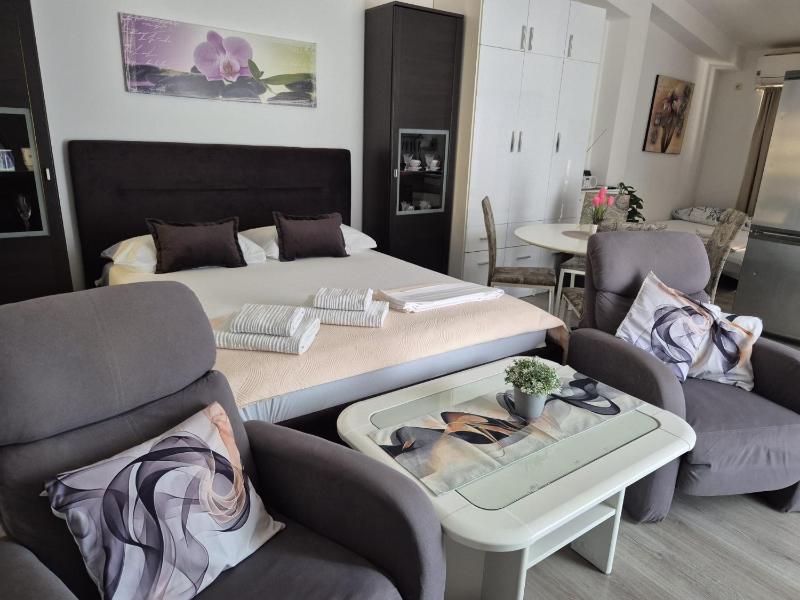 Apartmani ZuzanaBaška Voda - image 14