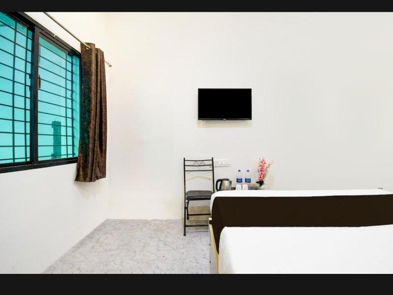 Hotel Shivay Deluxe - image 9