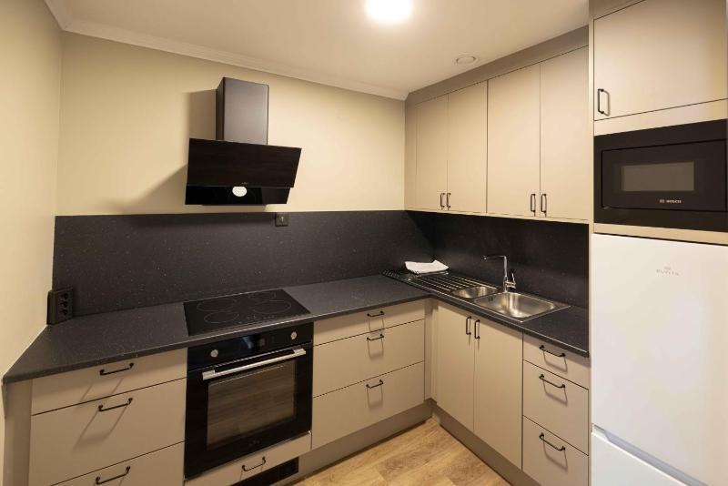 One-Bedroom Apartment image 1