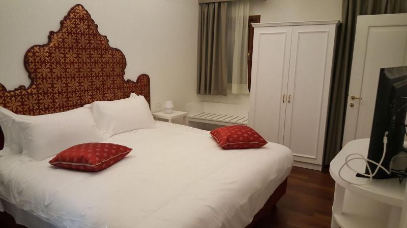 Two-Bedroom Apartment (6 Adults) image 3