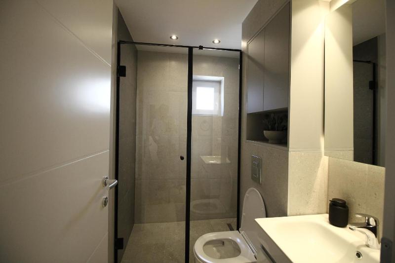 Studio Apartment image 3