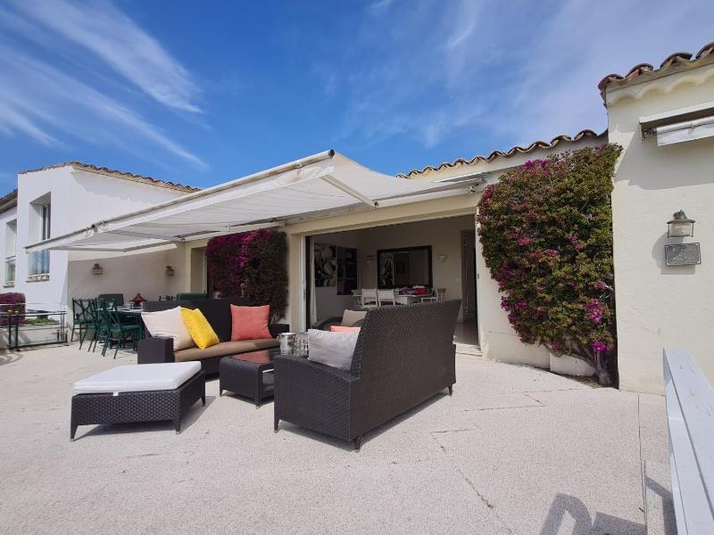 Villa 5 pièces avec piscine et vue mer à Grimaud - FR-1-780-79 - image 28