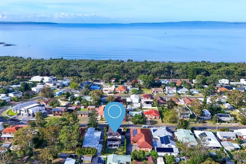 Bluewater Jervis Bay - Pet Friendly Luxury with Spa - 5 Mins Walk to Beach - image 5