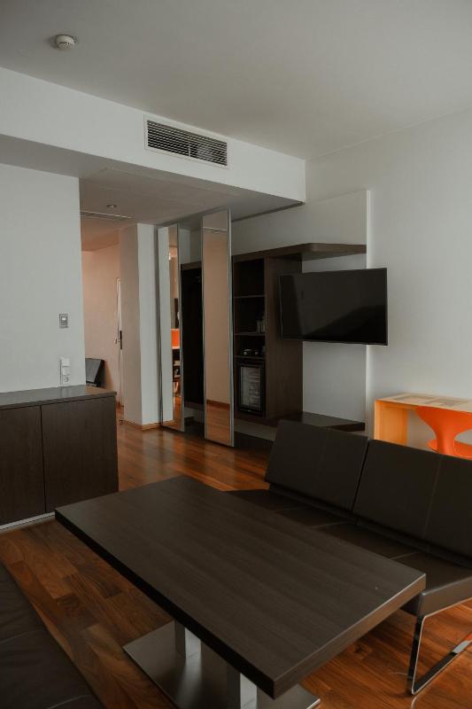 Suite image 4