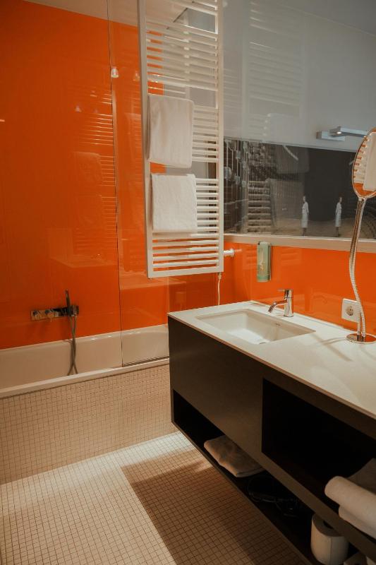 Suite image 3