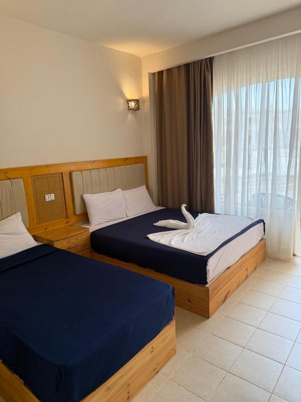Zain Dive Inn - image 41