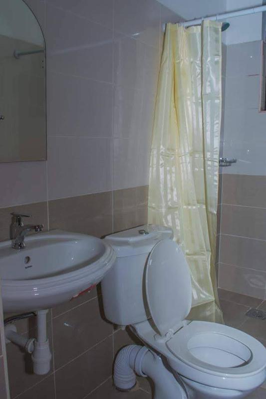 Greenwells Apartments - image 1