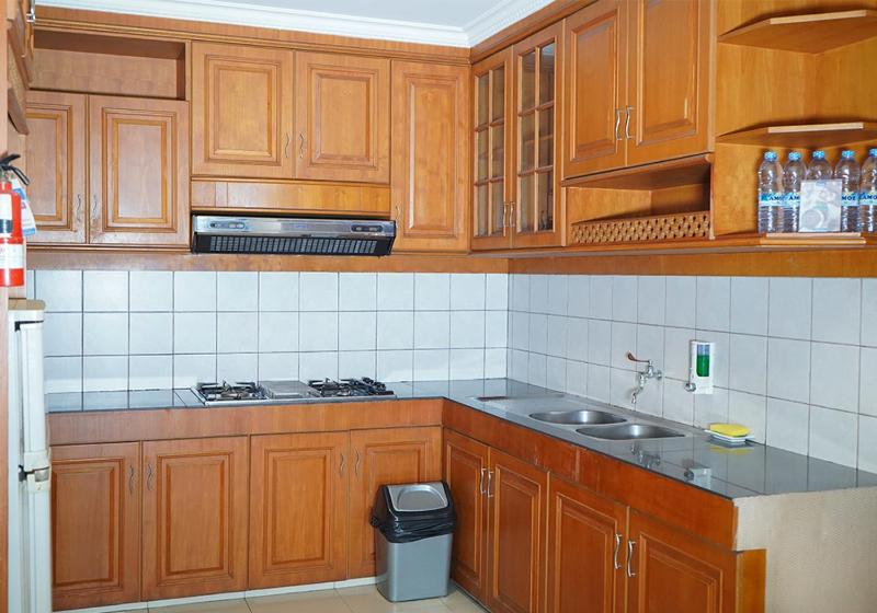 Travellers Suites Serviced Apartments - image 22