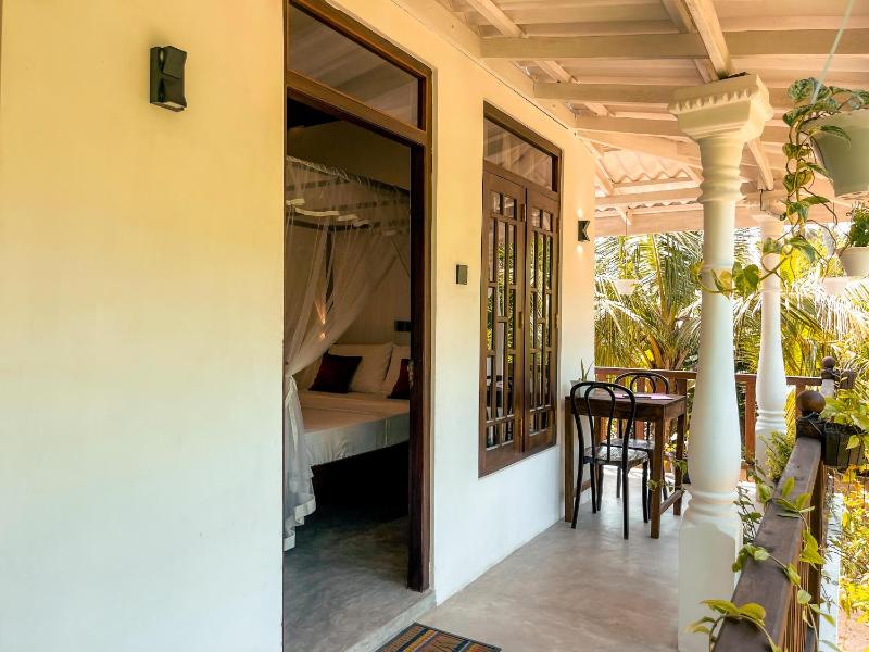 Coconut Beach House - image 11