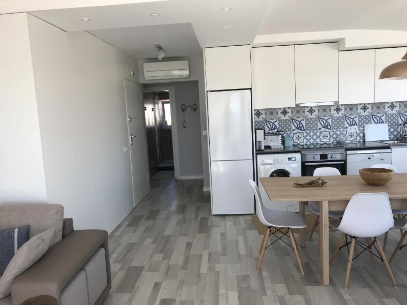 Blue Bay Beach Apartment - image 8