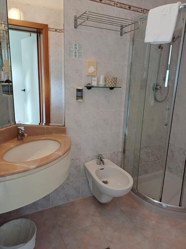 Dasamo Hotel - Dada Hotels - image 18