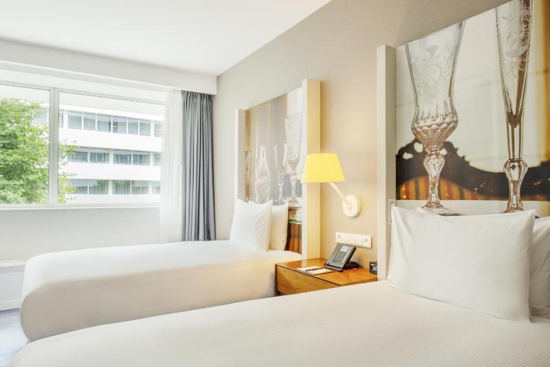 DoubleTree by Hilton Wroclaw - image 3