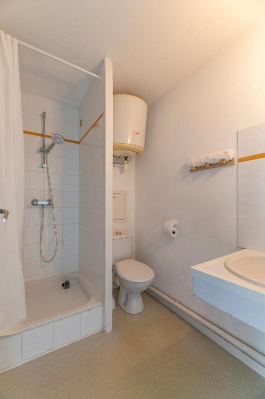 Three-Bedroom Apartment with Garden image 1