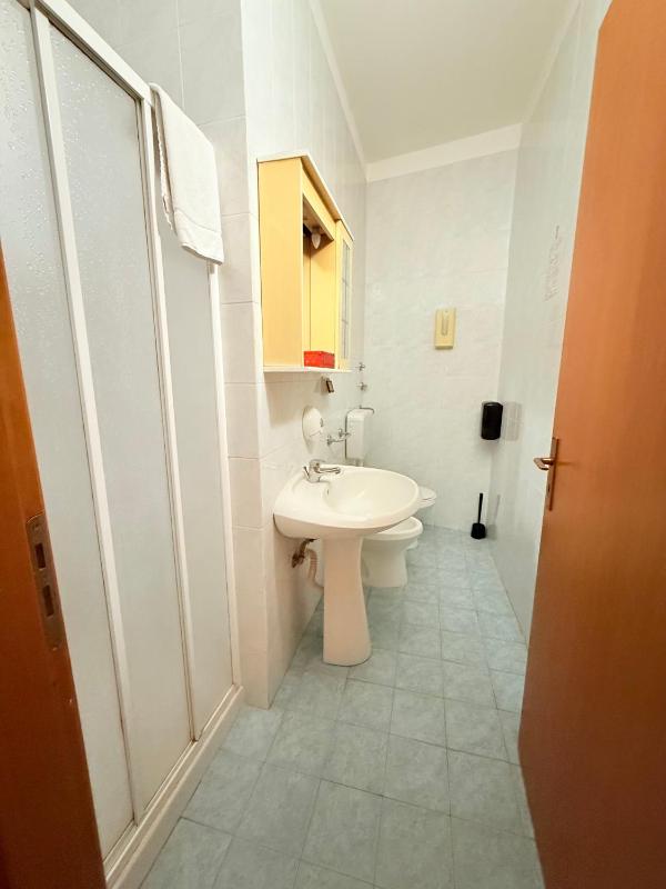 Economy Double or Twin Room image 4