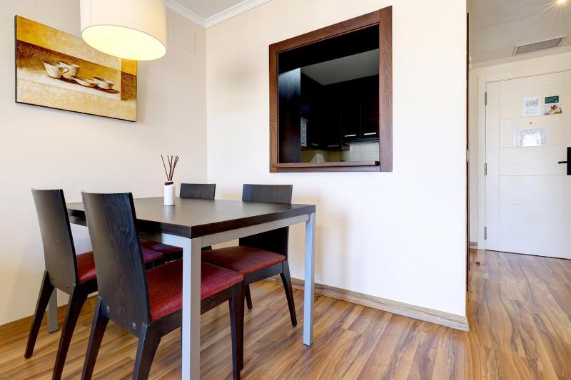 004 Sea Views 1 Bed 250m to Benalmadena Beach - image 6