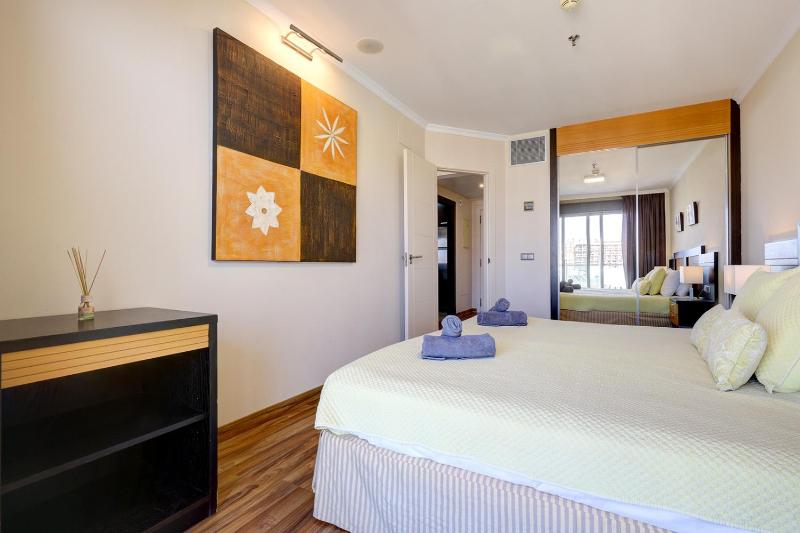 004 Sea Views 1 Bed 250m to Benalmadena Beach - image 12