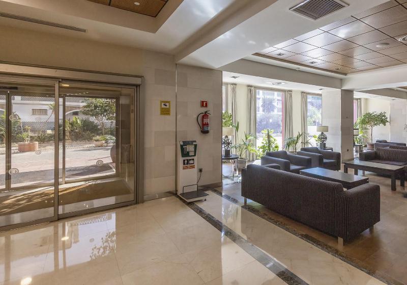 004 Sea Views 1 Bed 250m to Benalmadena Beach - image 17