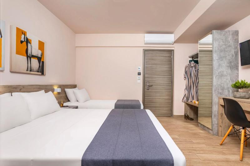 Comfort Triple Room image 3