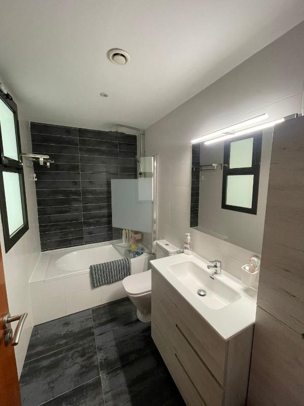 Two-Bedroom Deluxe Apartment with Balcony image 3