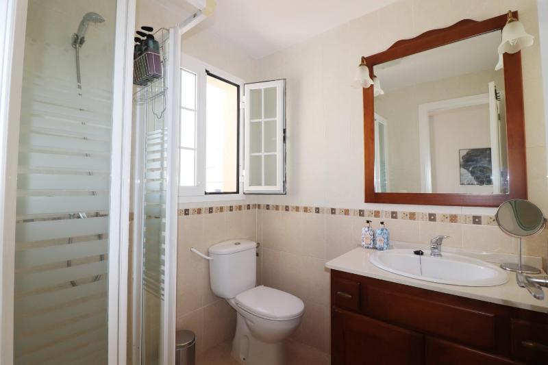 Apartamento Pescia con piscina en centro de Nerja - image 12